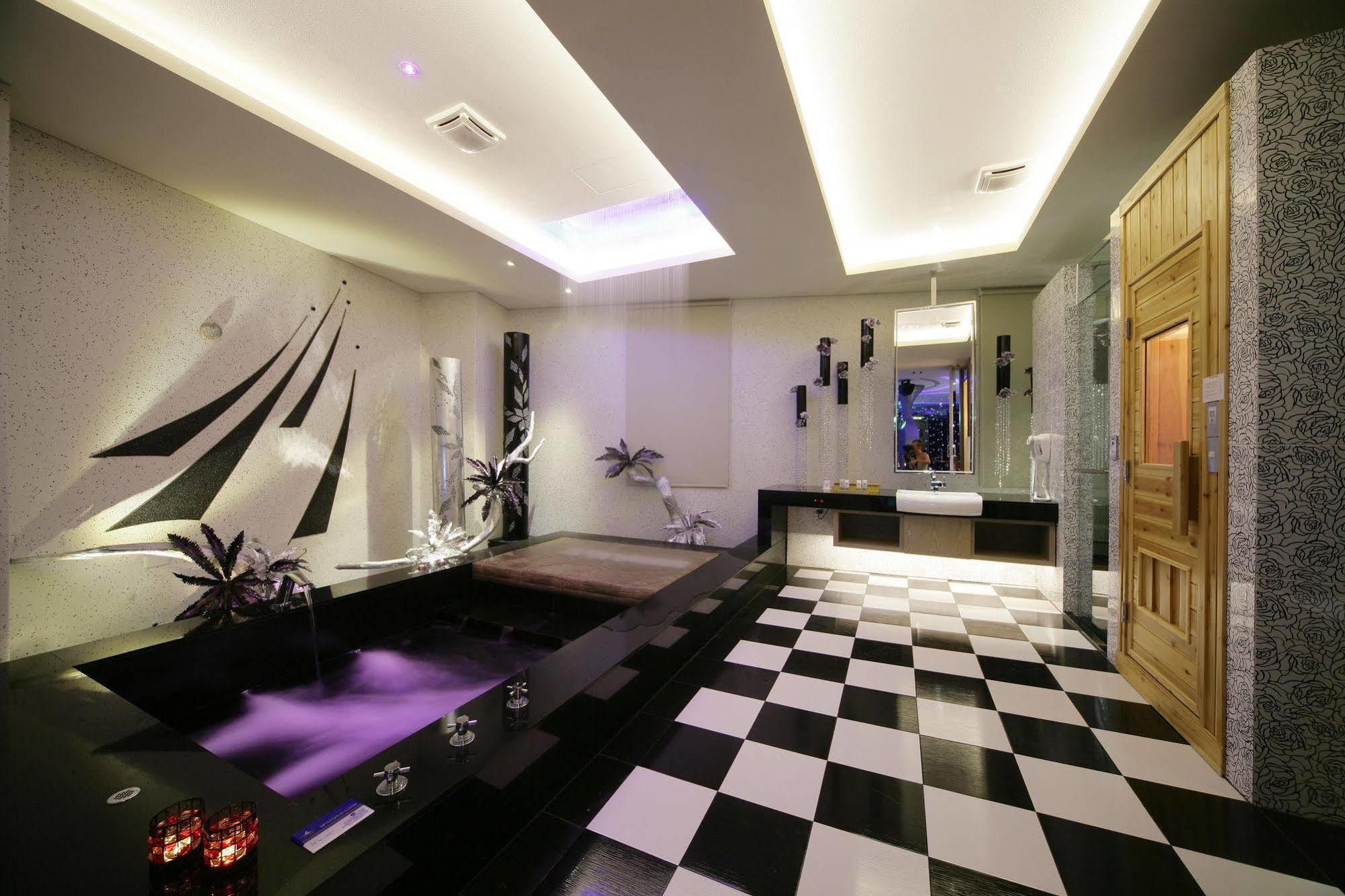 Dubai Villa Motel Daya Экстерьер фото